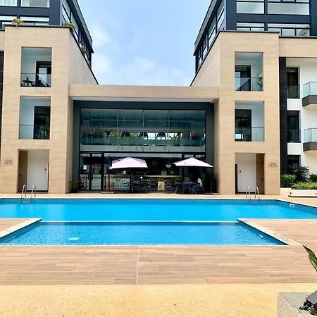 One Bedroom Apartment At A Embassy Gardens Cantonments Accra Bagian luar foto