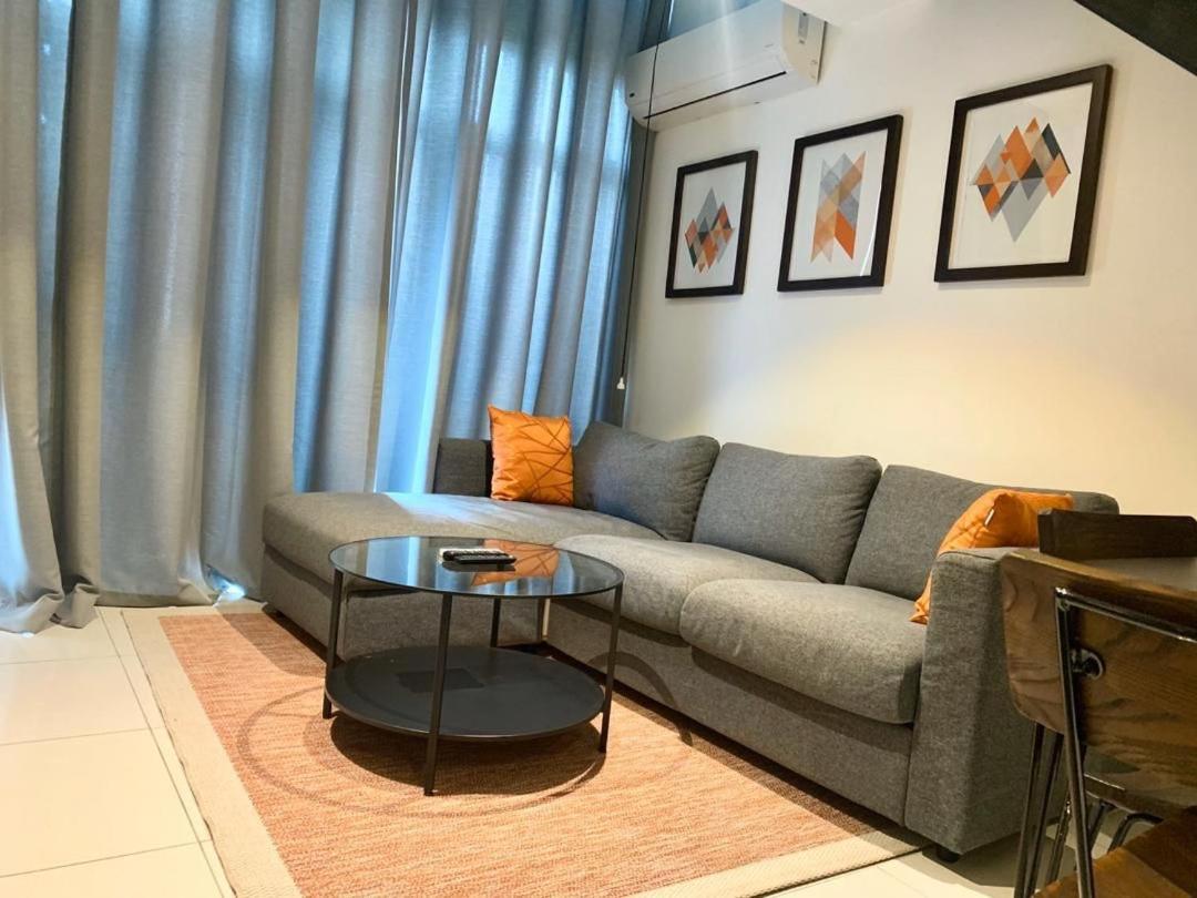 One Bedroom Apartment At A Embassy Gardens Cantonments Accra Bagian luar foto