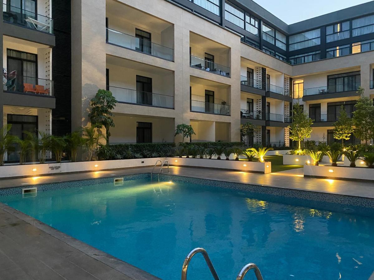 One Bedroom Apartment At A Embassy Gardens Cantonments Accra Bagian luar foto