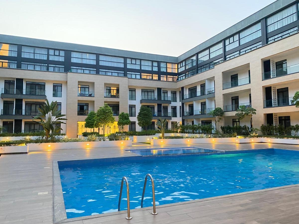 One Bedroom Apartment At A Embassy Gardens Cantonments Accra Bagian luar foto