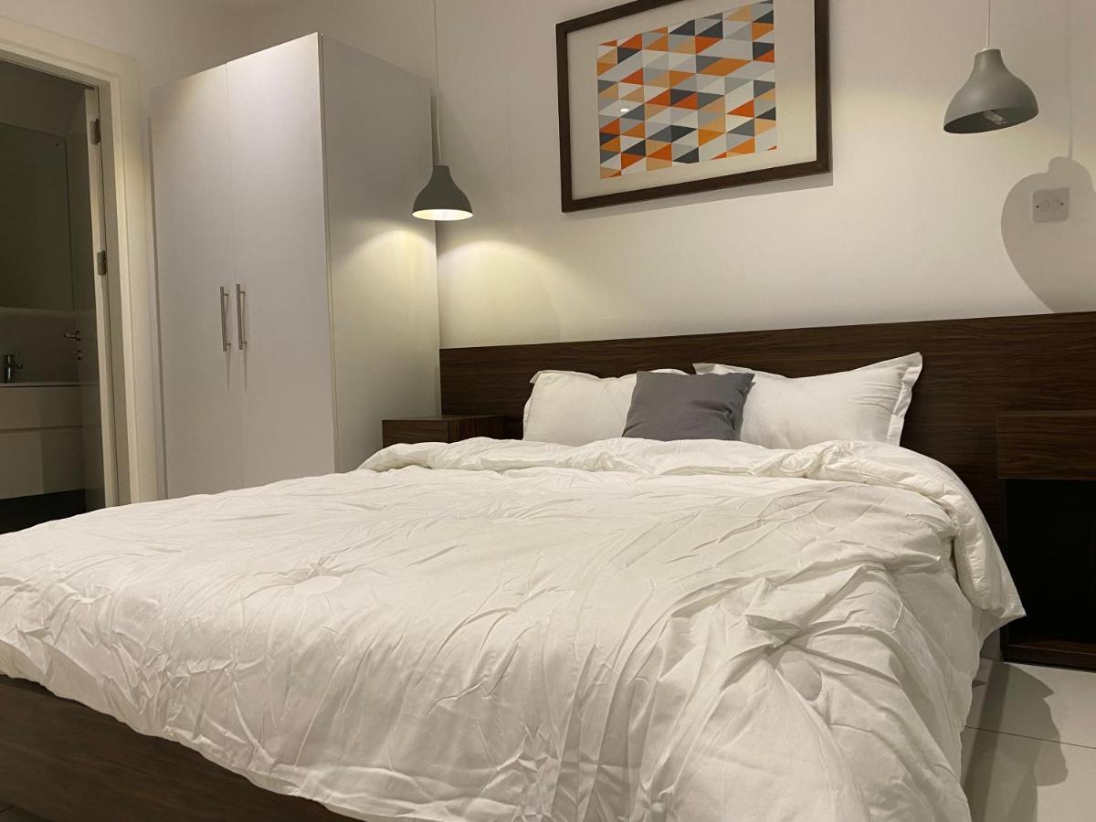 One Bedroom Apartment At A Embassy Gardens Cantonments Accra Bagian luar foto