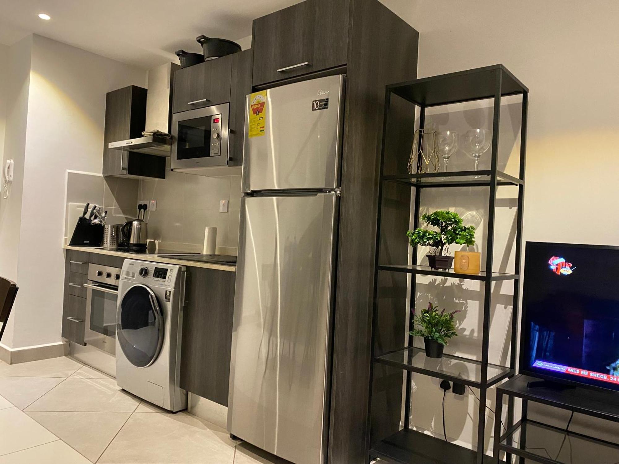 One Bedroom Apartment At A Embassy Gardens Cantonments Accra Bagian luar foto
